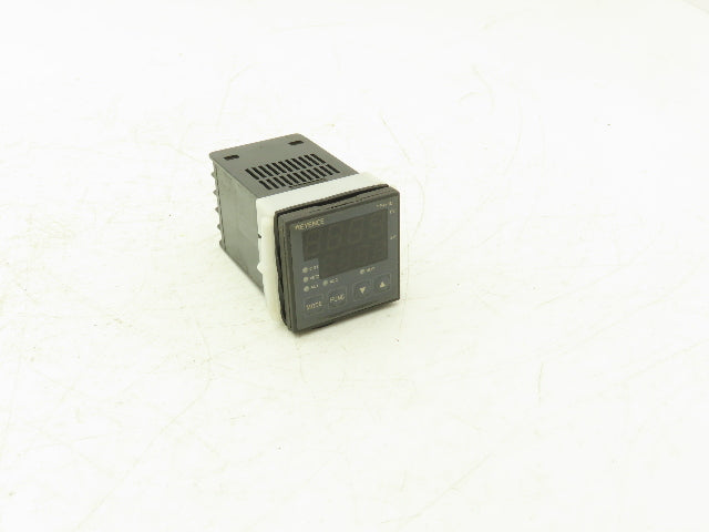 Keyence TF4-10 Temperature Controller 120/240VAC 1Ph In