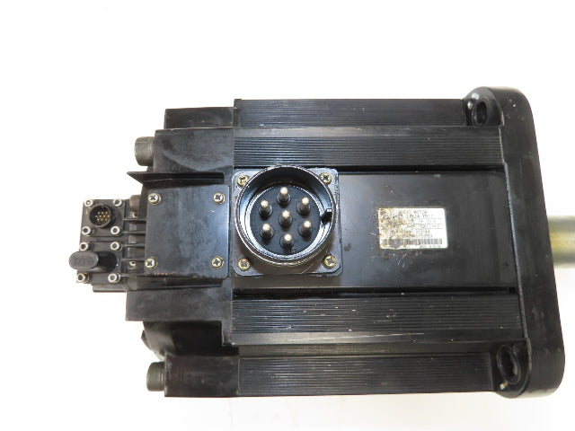 Yaskawa Electric SGMRS-37A2A-YR11 AC Servo Motor 3700W 23.5N-m 1500rpm 200V