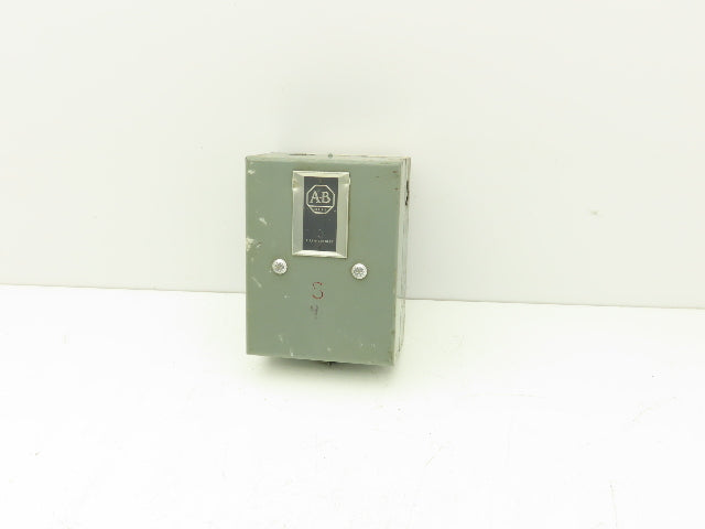 Allen Bradley 709-AOA Size 0 Motor Starter 5Hp 600V Coil 240VAC