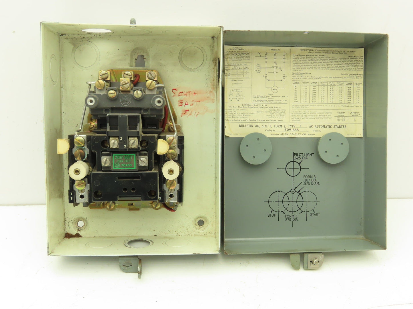 Allen Bradley 709-AOA Size 0 Motor Starter 5Hp 600V Coil 240VAC