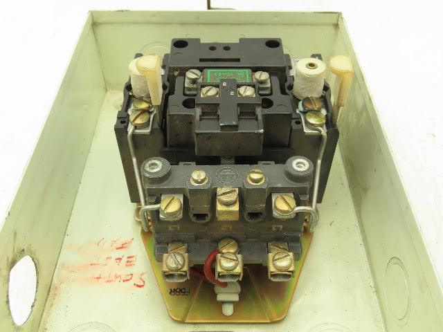 Allen Bradley 709-AOA Size 0 Motor Starter 5Hp 600V Coil 240VAC