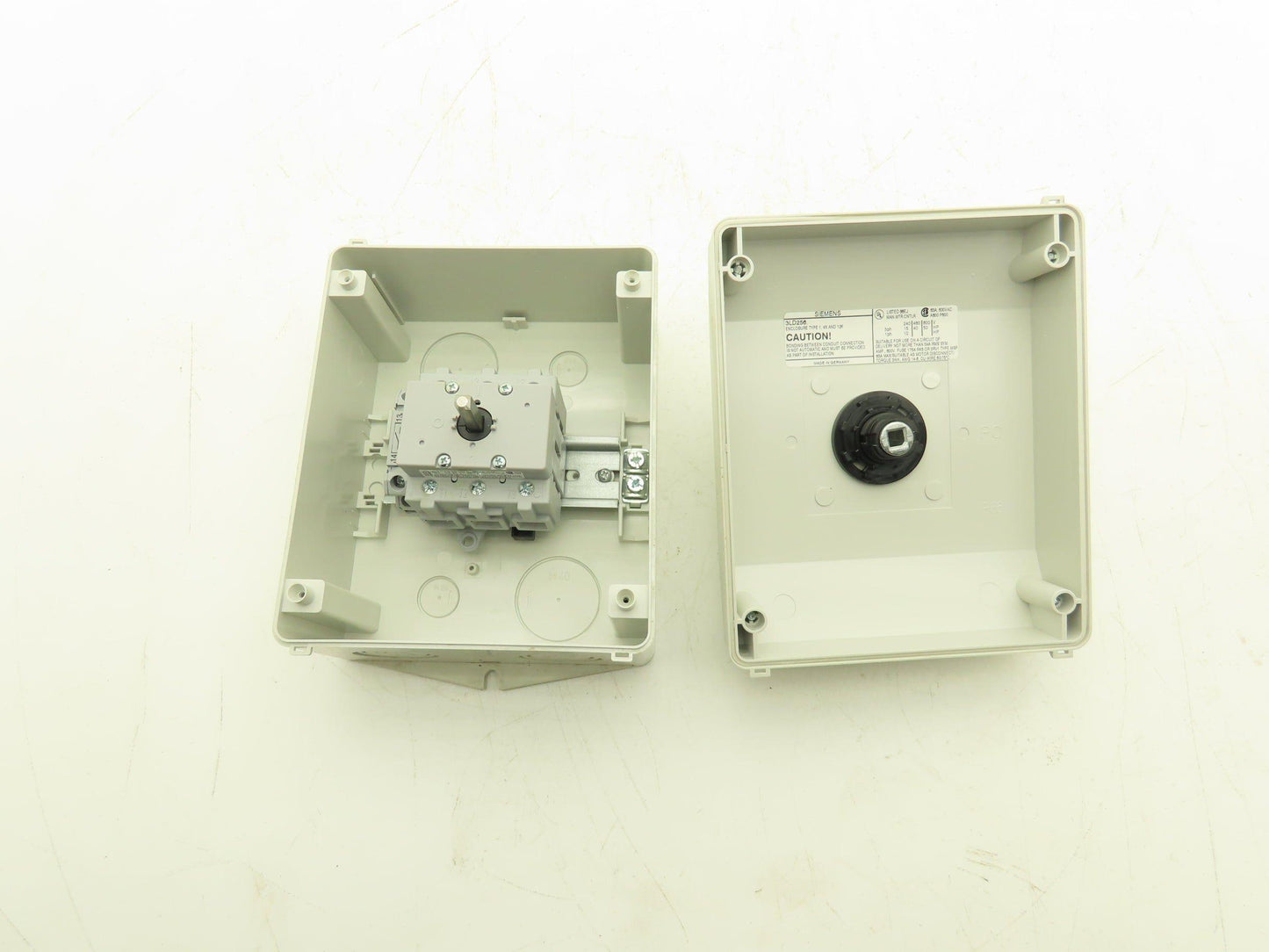 Siemens 3LD2565-1GP51-0US2 Rotary Disconnect Switch 63A 600VAC