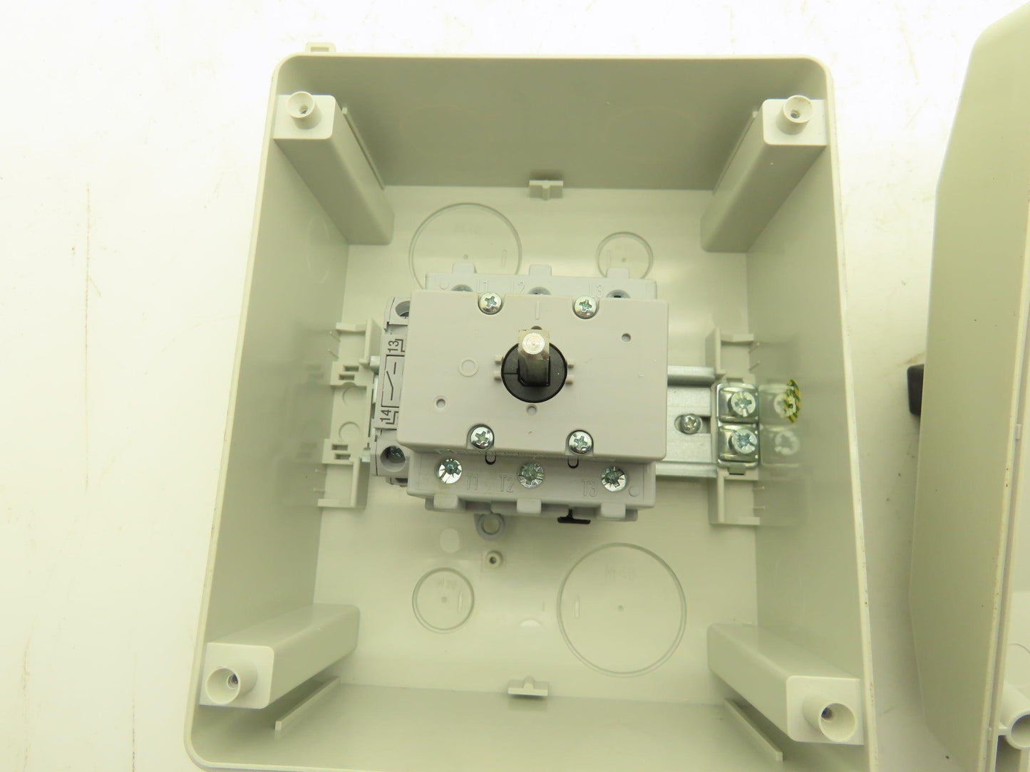 Siemens 3LD2565-1GP51-0US2 Rotary Disconnect Switch 63A 600VAC