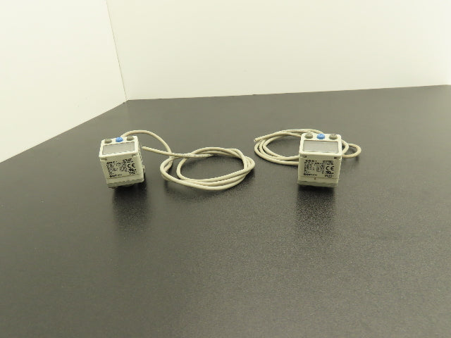 SMC ISE40A-W1-Y Digital Pressure Switch 12-24vdc 0-145psi Lot of 2