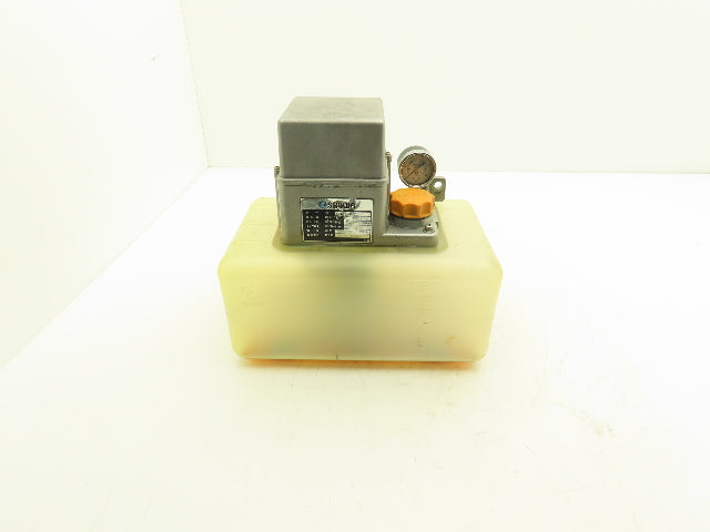 Showa LCB 4 Lubrication Oil Pump Machine Oiler 6L Tank 0.1 L/Min 200V