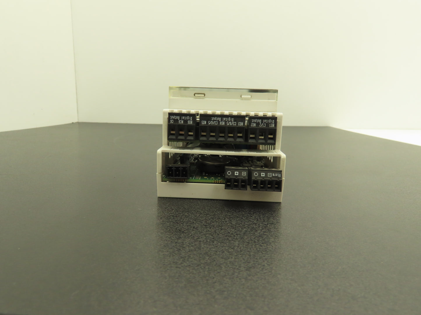 Carel P+D000UE1DLF0 Programmable Controller PLC Input Output Rev 1.316