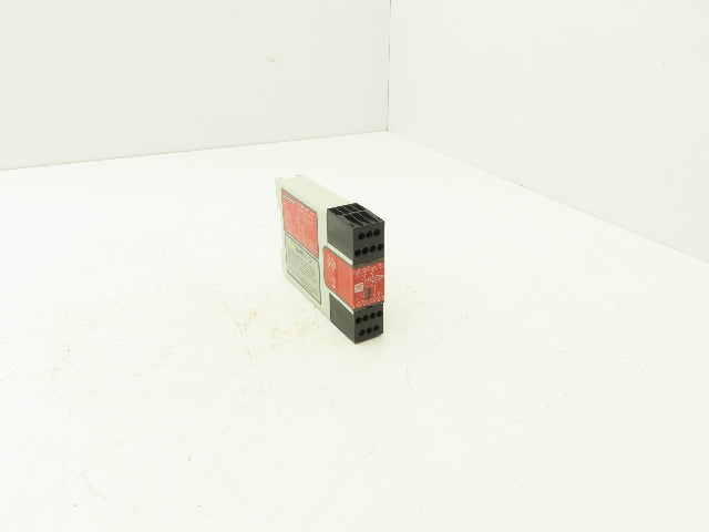 Banner IM-T-9A & IM-T-11A Machine Safety Relay Module 24 VDC