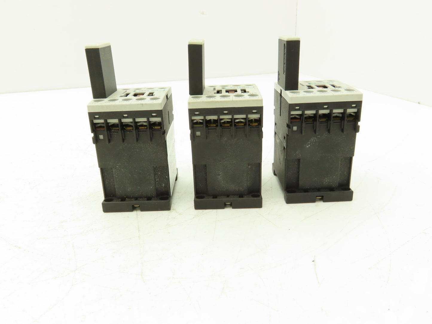 Siemens 3RH1131-1BB40 Contactor Relay & Surge Suppressor 24V Coil 600V Lot of 3