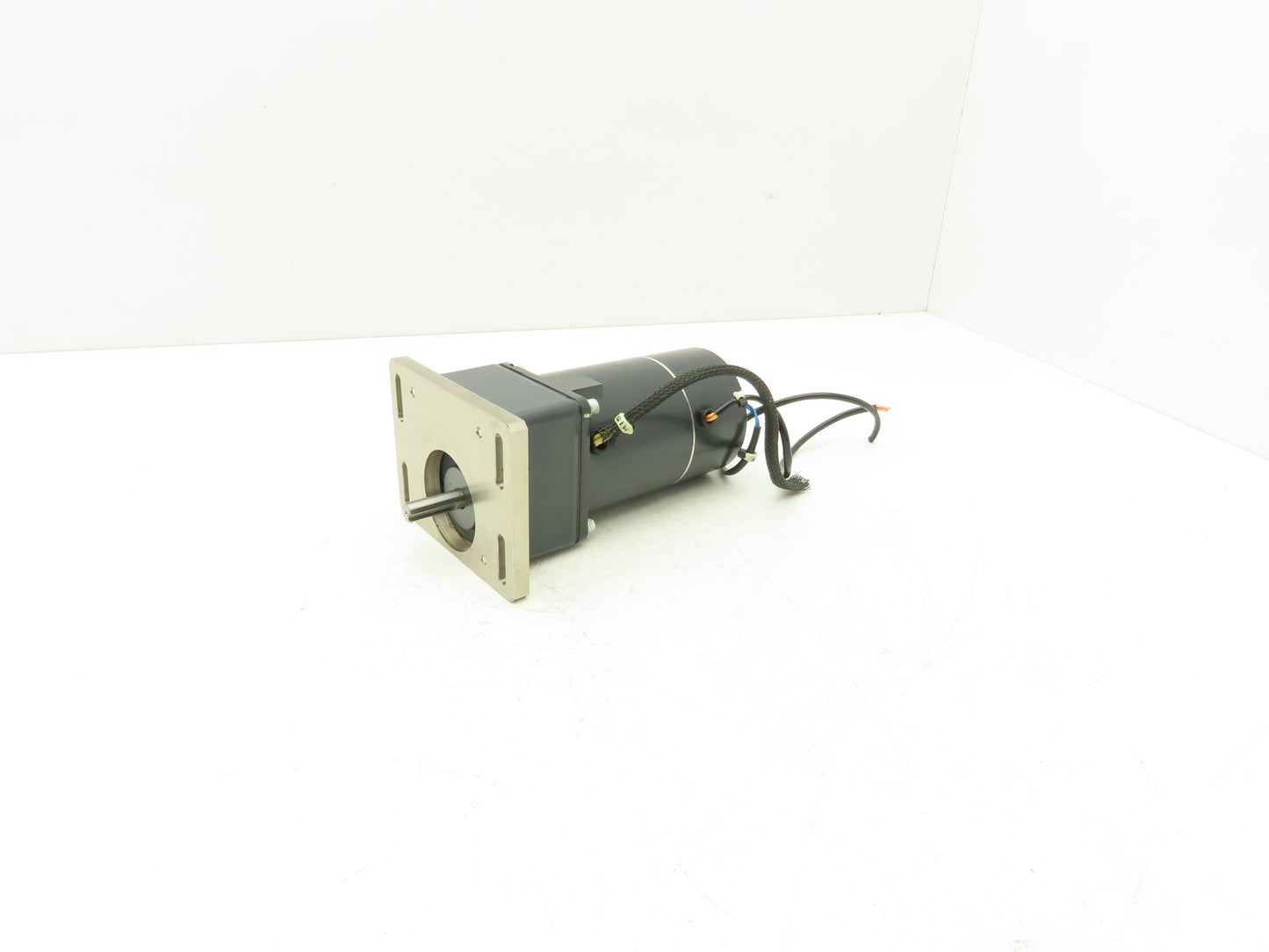 Oriental Motor MBM425-411 Brake Gearmotor 75:1 Ratio 25W 30rpm 100VAC 1PH