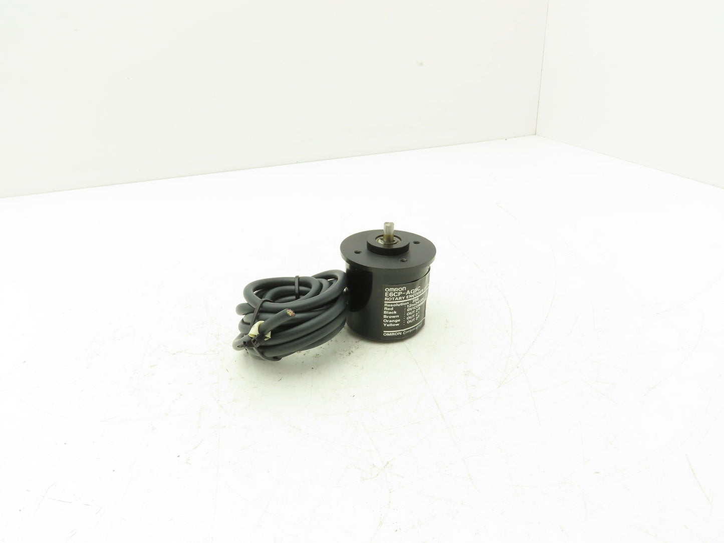 Omron E6CP-AG5C Rotary Absolute Encoder 6mm Shaft