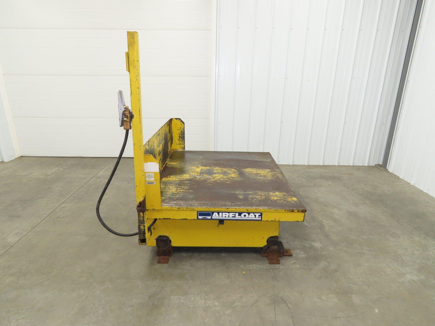 Airfloat Pneumatic Tilt Table Tote Tipper 8000lbs 28° Degree 55x44" Top 14" Lip