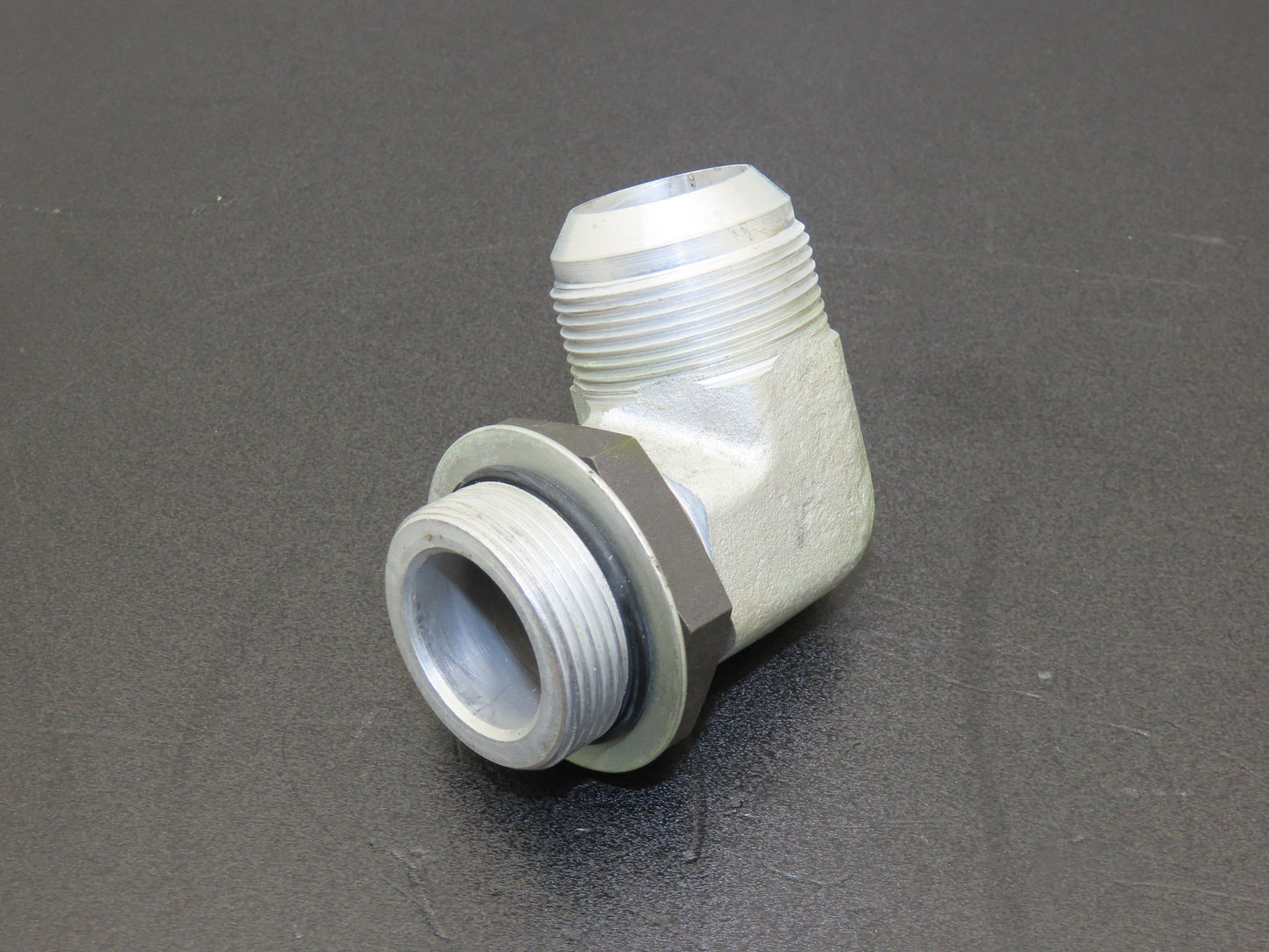 (2) Parker 20 C5OX-S 1-1/4"-20 Triplelok JIC 37° Straight THD 90° Elbow SAE-ORB