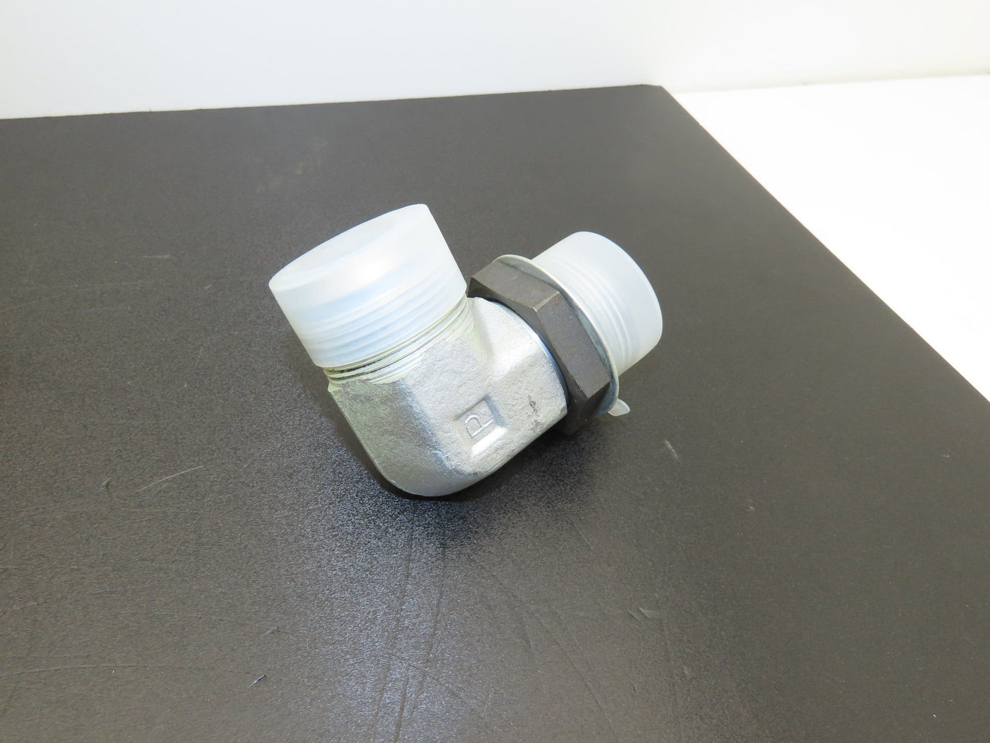 (2) Parker 20 C5OX-S 1-1/4"-20 Triplelok JIC 37° Straight THD 90° Elbow SAE-ORB