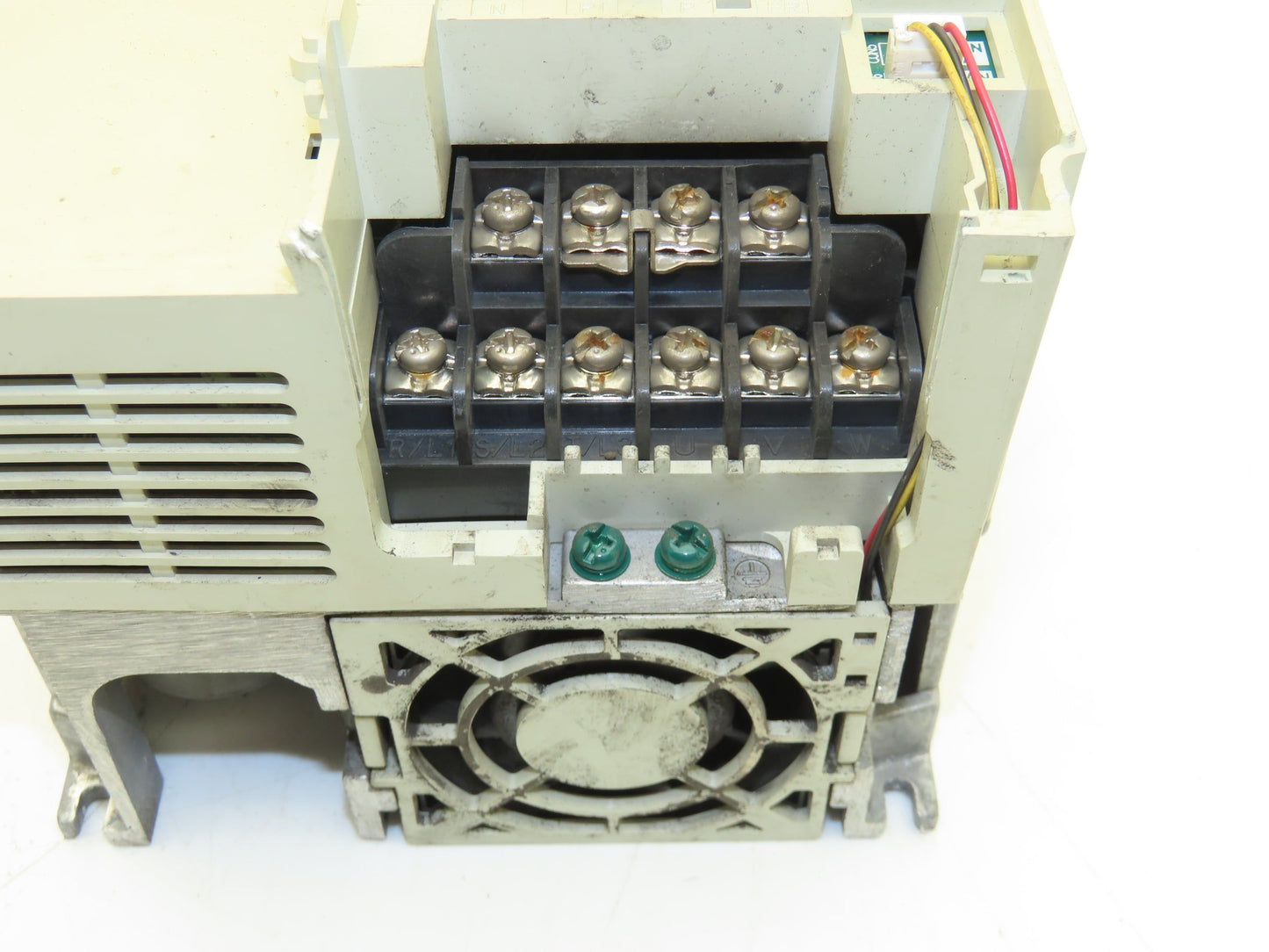 Mitsubishi FR-E540-2.2K-NA AC Motor Drive E500 VFD 3HP 2.2KW 480VAC 3Ph