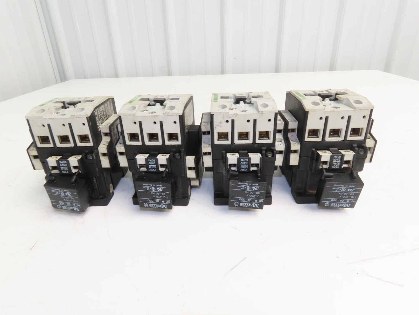 Moeller DIL1AM 3-Pole IEC Contactor 55A 220/240V Coil 25Hp 460V 3PH Lot of 4