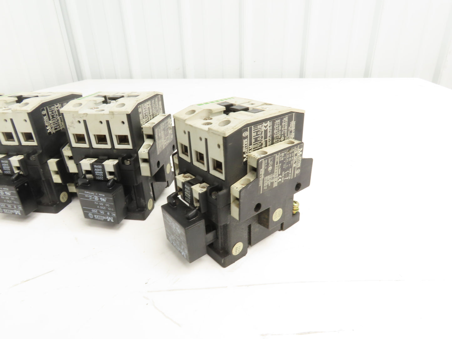 Moeller DIL1AM 3-Pole IEC Contactor 55A 220/240V Coil 25Hp 460V 3PH Lot of 4