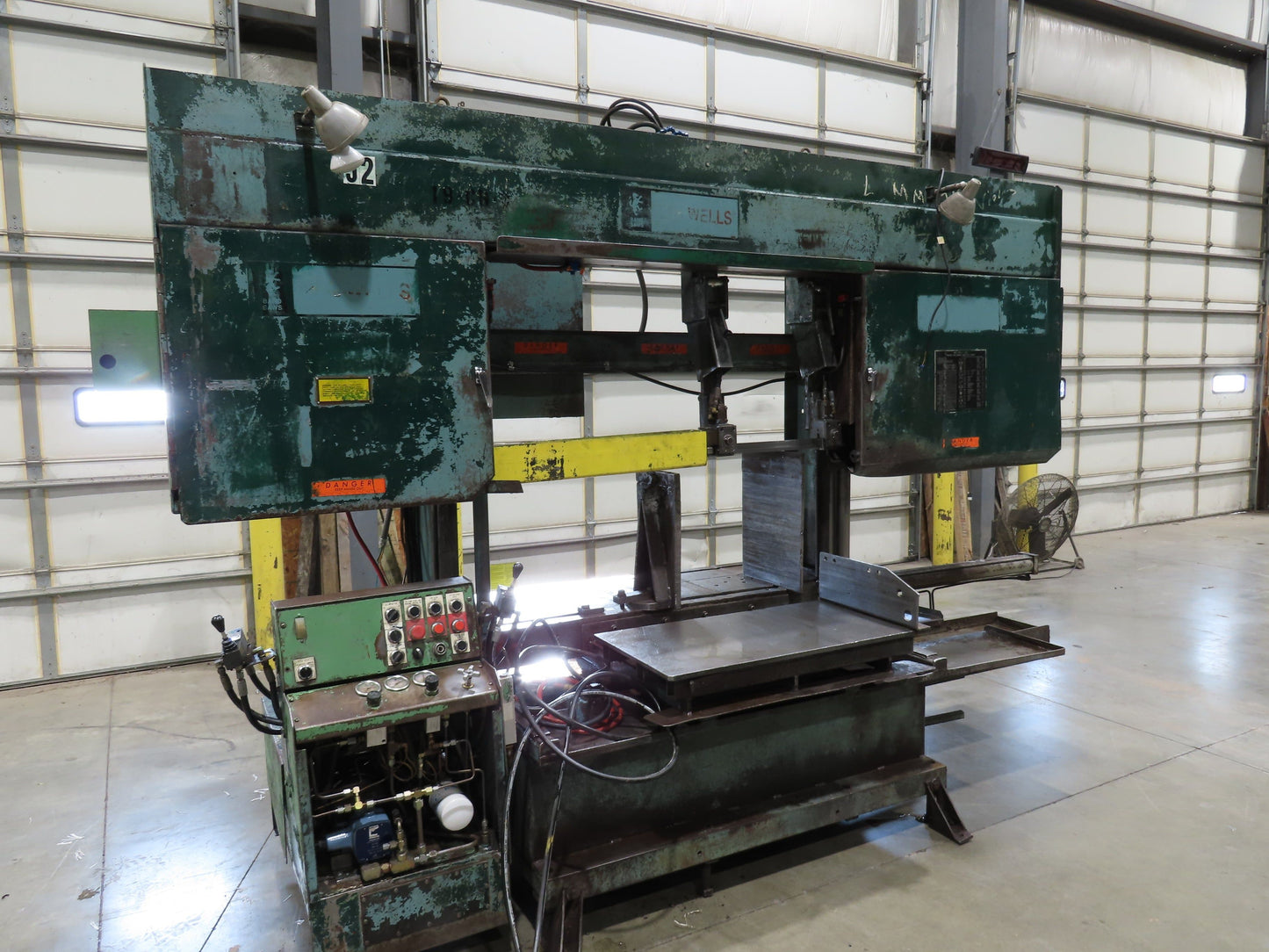 WF Wells B-52-2 Horizontal Steel Bandsaw 22"x 40" Twin Post 10HP 3PH 460V