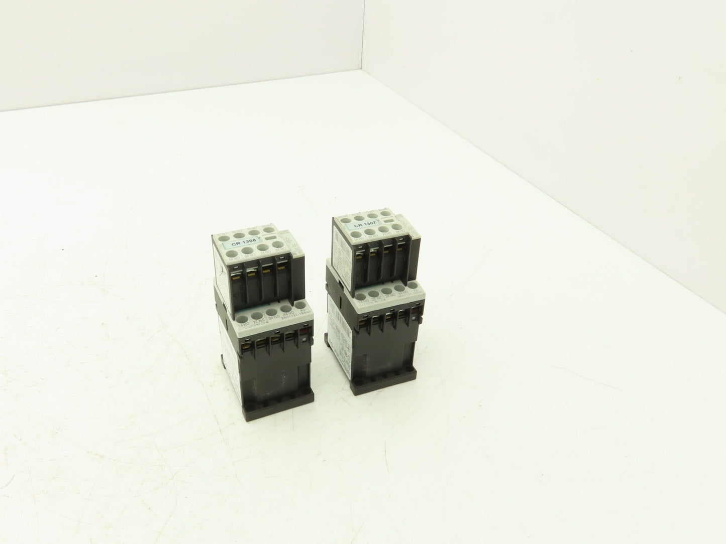 Siemens Motor Starter Contactor 24V Coil 1.5Hp 600V Lot of 2