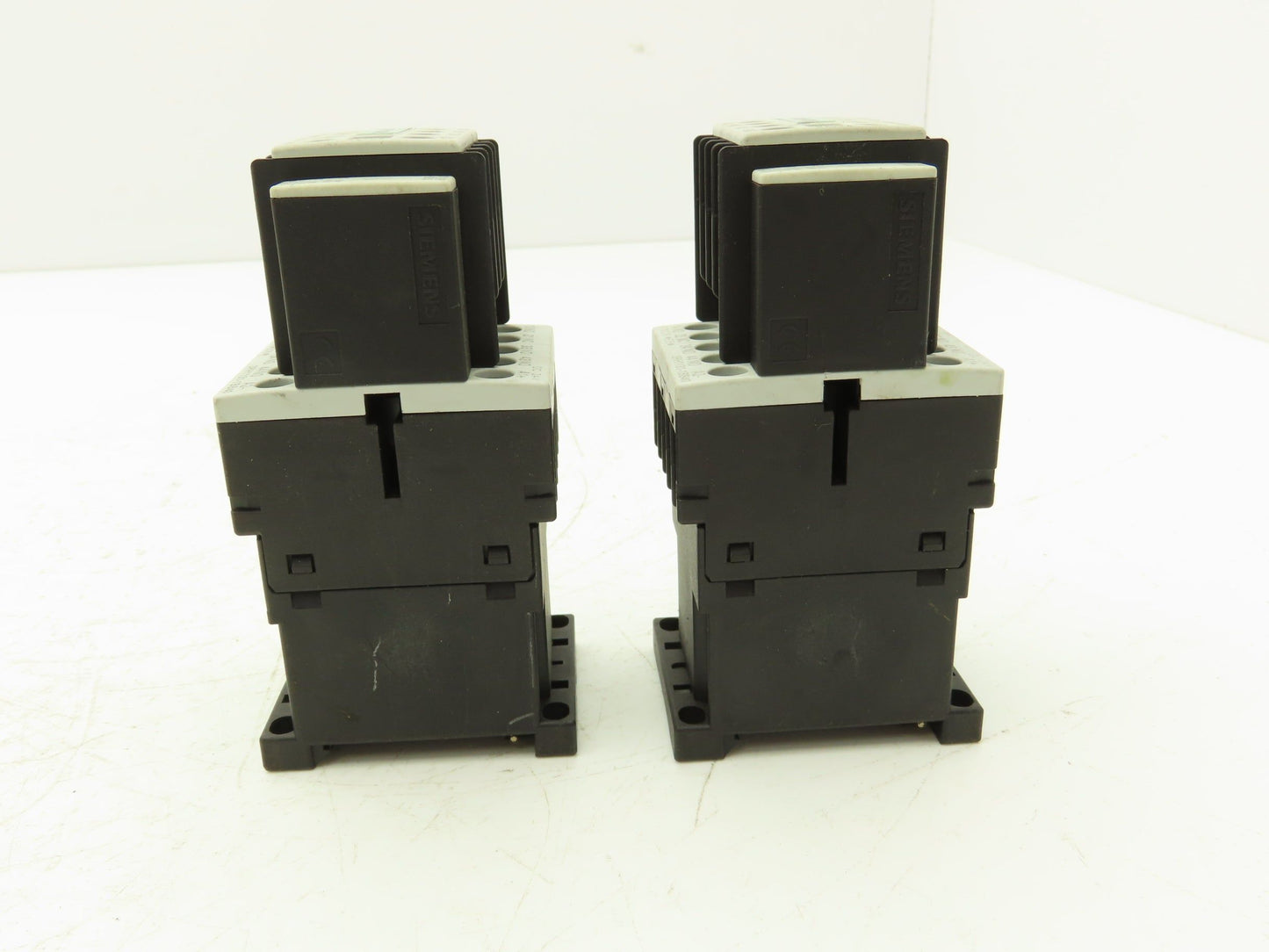 Siemens Motor Starter Contactor 24V Coil 1.5Hp 600V Lot of 2