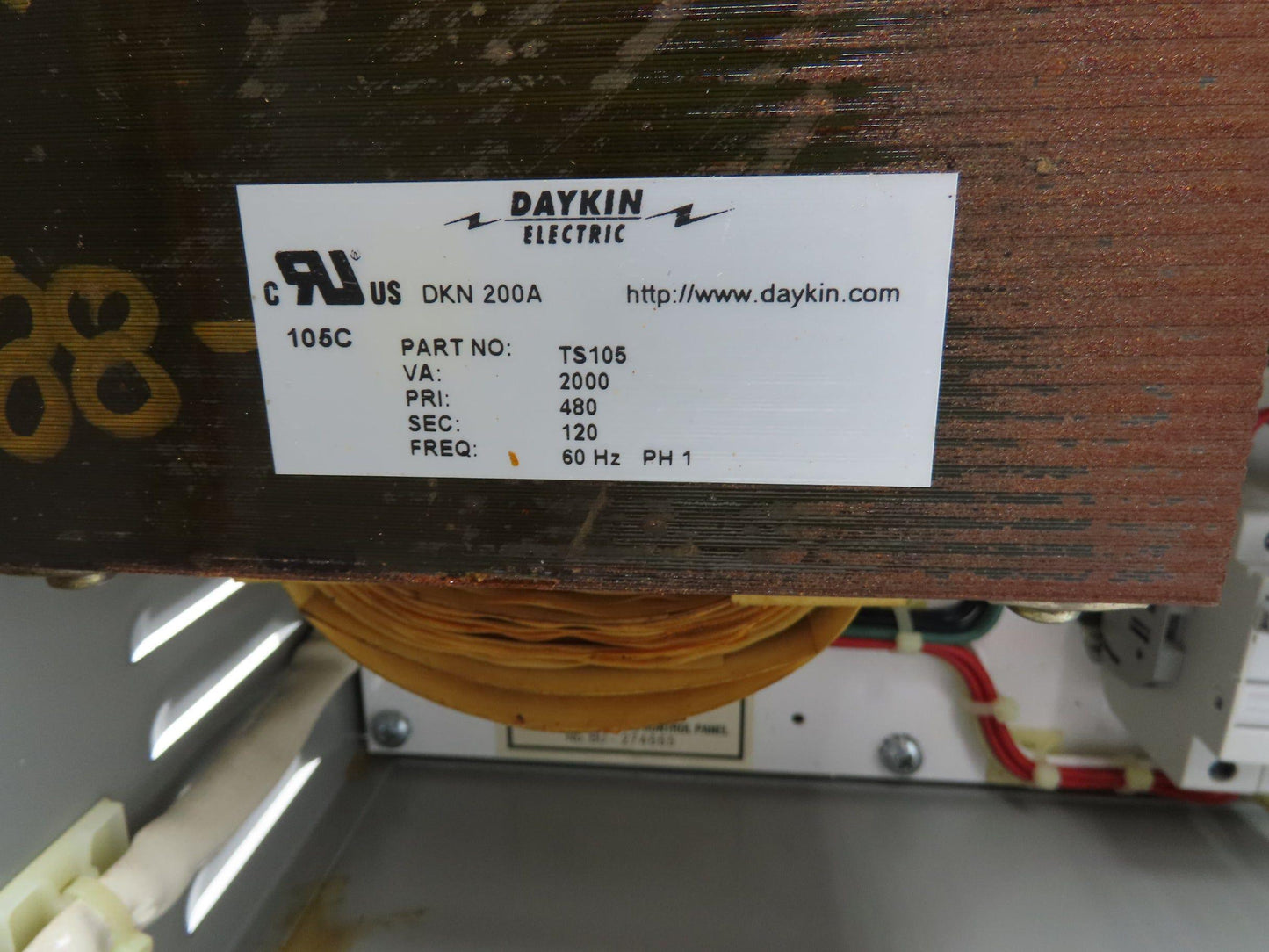 Daykin APFB-01 Stepdown Transformer Disconnect 2kva 1Ph HV 480V LV 120V