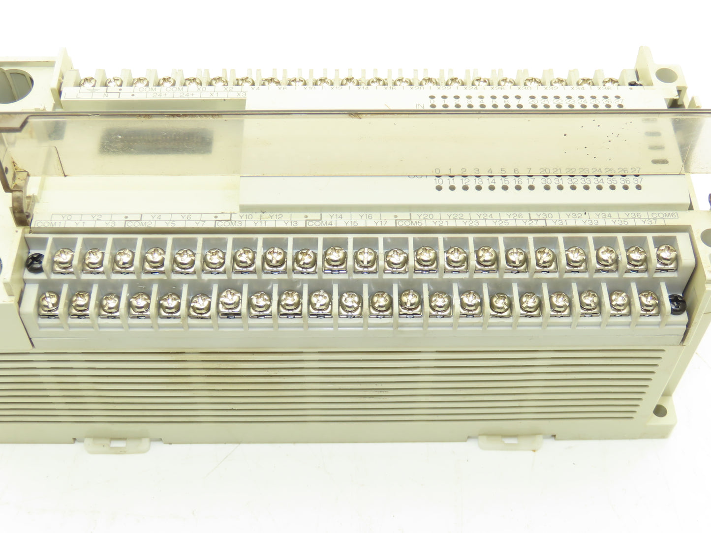 Mitsubishi Electric FX2N-64MR Programmable Controller 120/240VAC