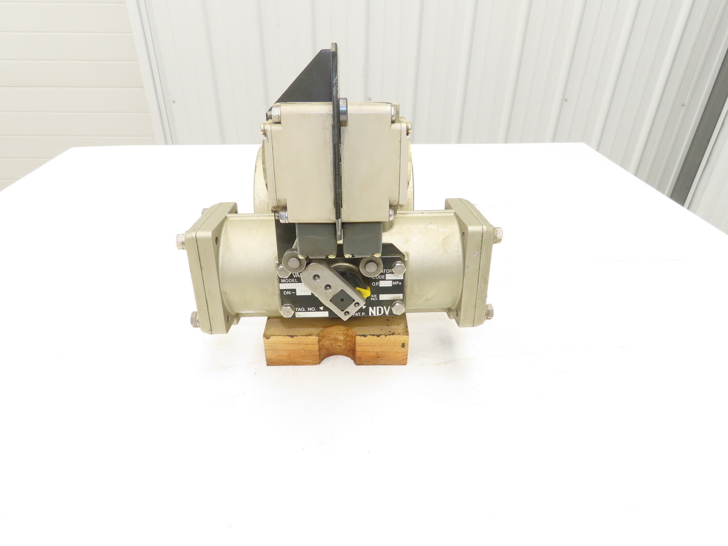 NDV Nippon E100N DN50 2" Flanged 2-Way Ball Valve & Pneumatic Actuator EPN1101N