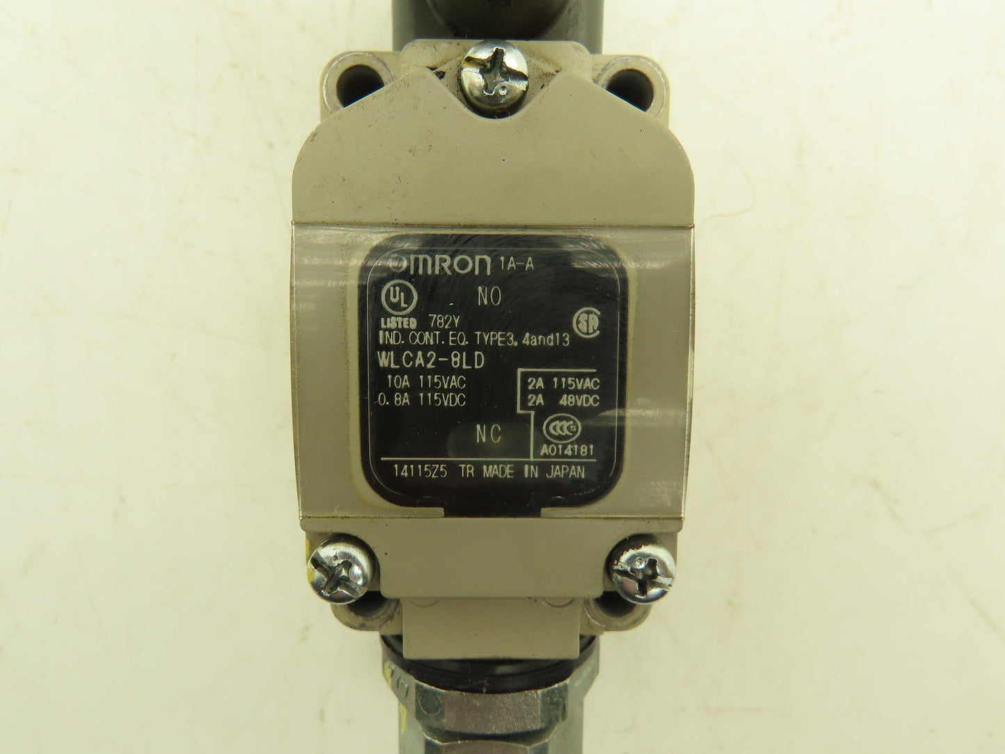 Omron WLCA2-8LD Limit Switch 10A 115VAC