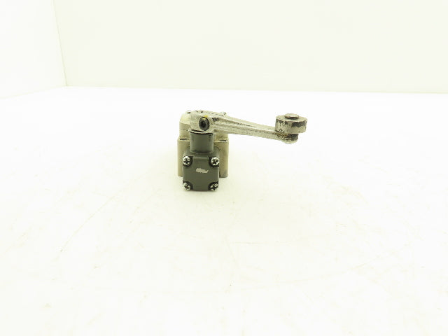 Omron WLCA2-8LD Limit Switch 10A 115VAC