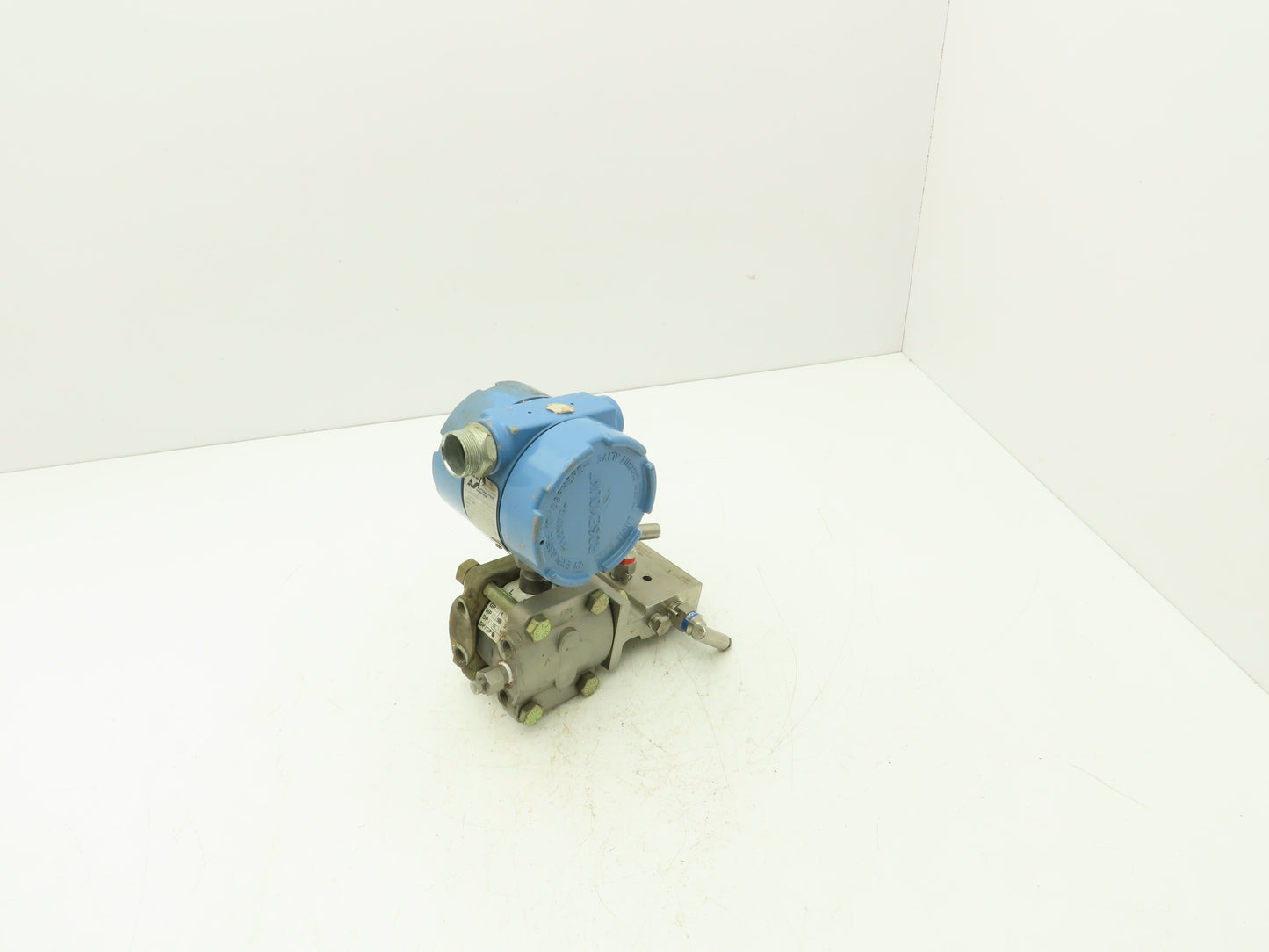 Rosemount M-618SCT316SS 1151GP5E22B1 Pressure Transmitter 45VDC & Valve
