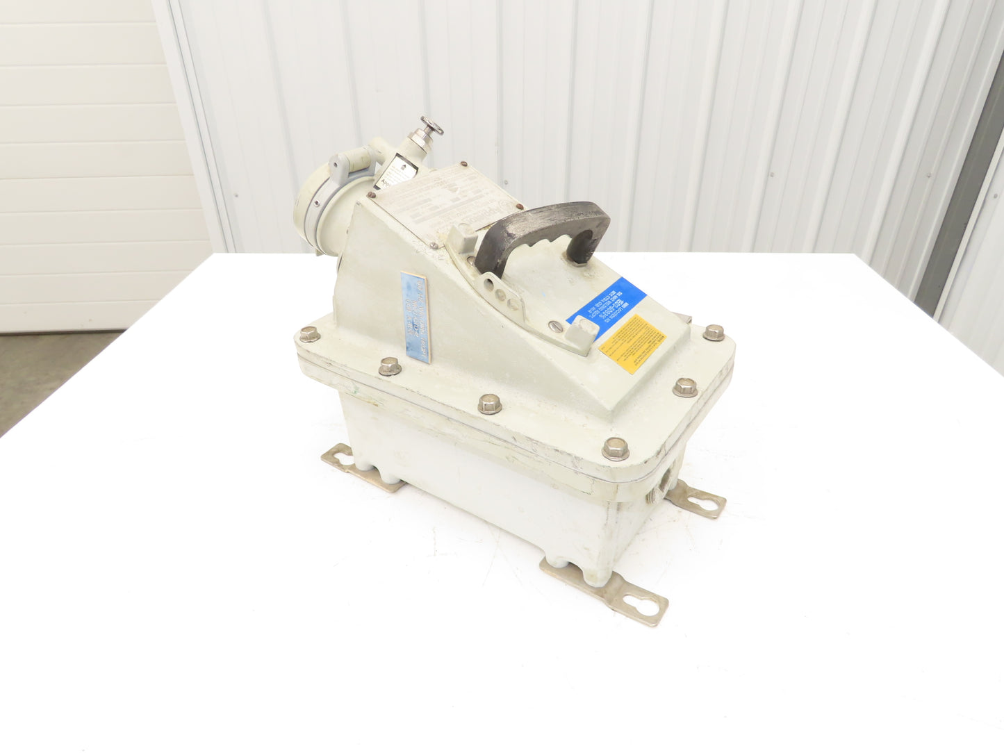 Appleton DBR Receptacle Enclosure For Circuit Breaker Hazardous Location