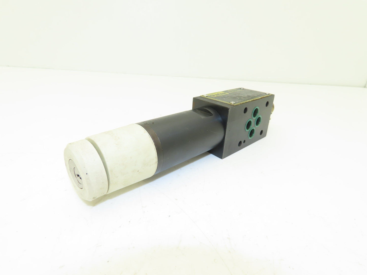 Parker PRDM2PP06SVG15 Hydraulic Pressure Reducing Valve Module 5000psi