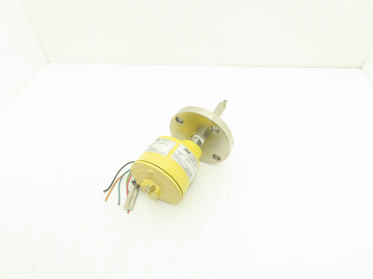 Fluid Components International FLT93S-0B1A104C1BE0000 Flow Switch AC or DC