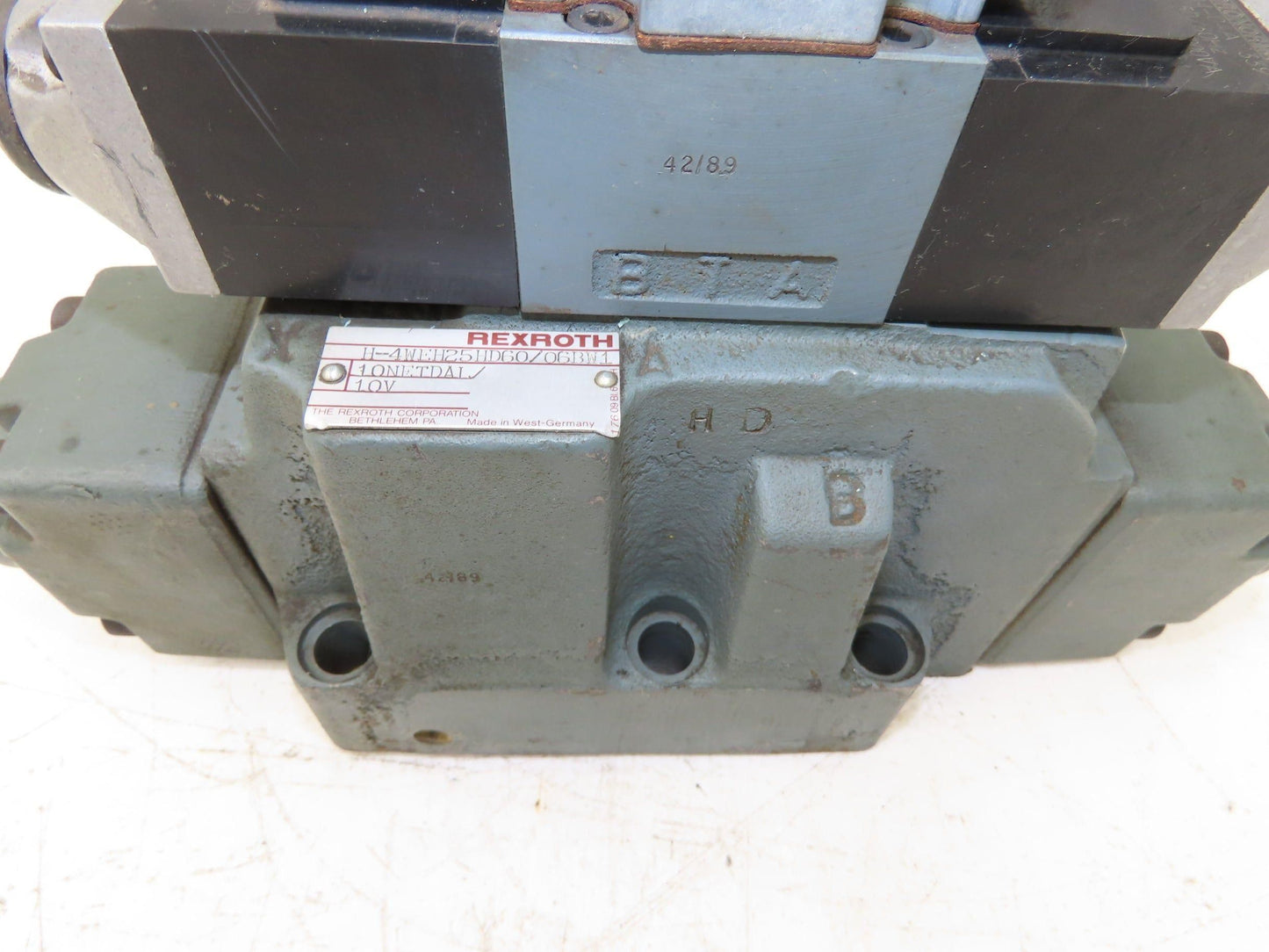 Rexroth H-4WEH25HD60/06BW110NETDAL Hydraulic Directional Solenoid Valve 110V