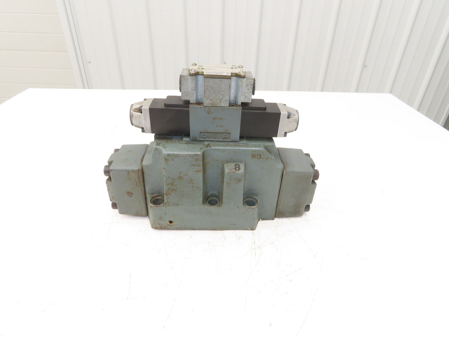 Rexroth 4WE6D52/AW12060NDALV Hydraulic Directional Solenoid Valve Assy 110V