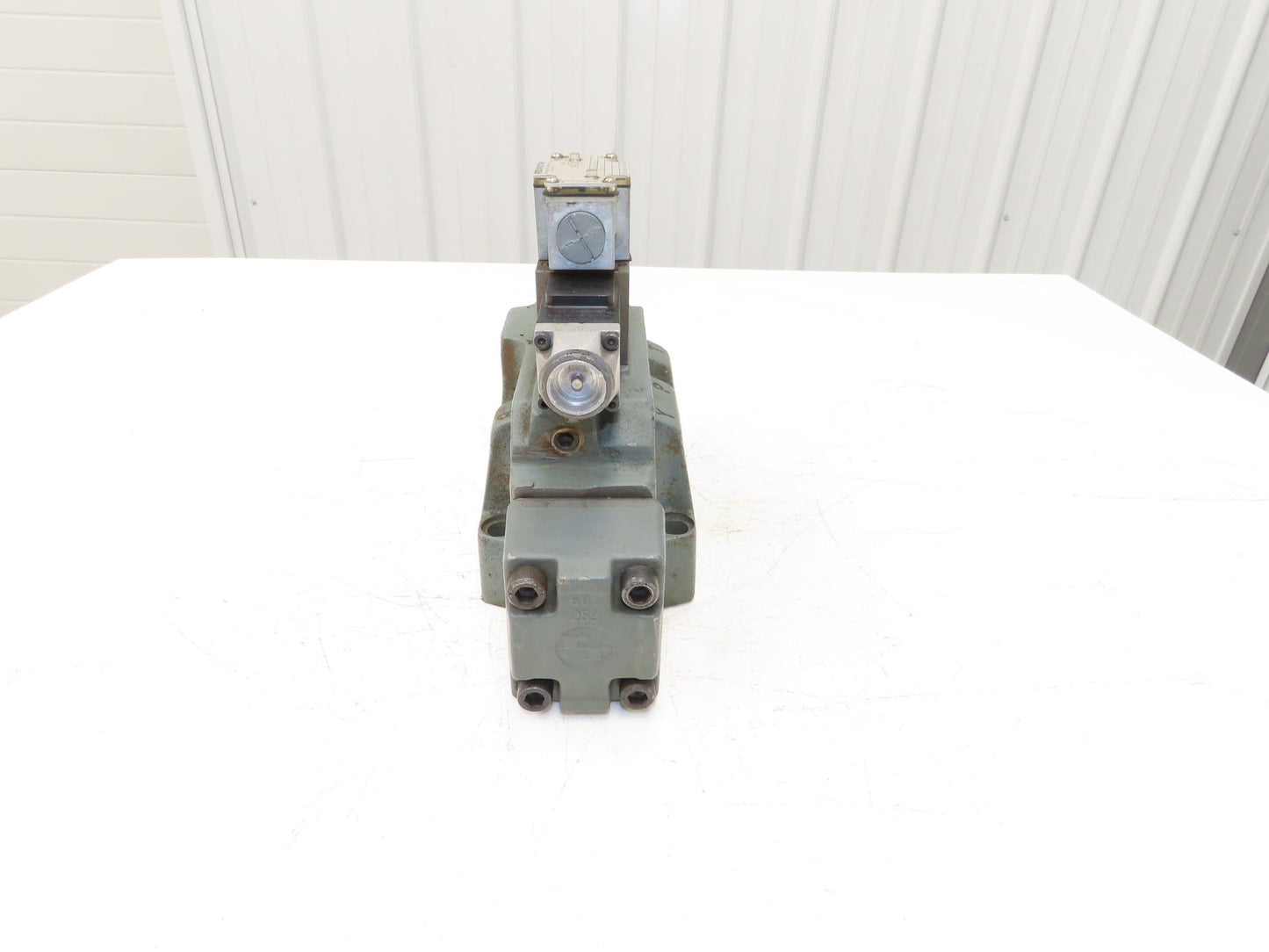 Rexroth 4WE6D52/AW12060NDALV Hydraulic Directional Solenoid Valve Assy 110V