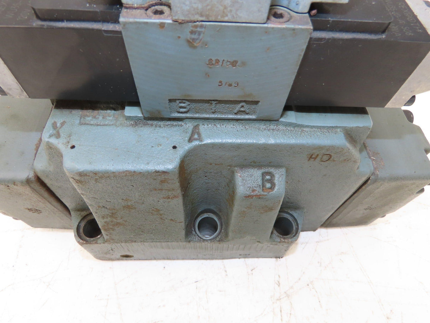 Rexroth 4WE6D52/AW12060NDALV Hydraulic Directional Solenoid Valve Assy 110V