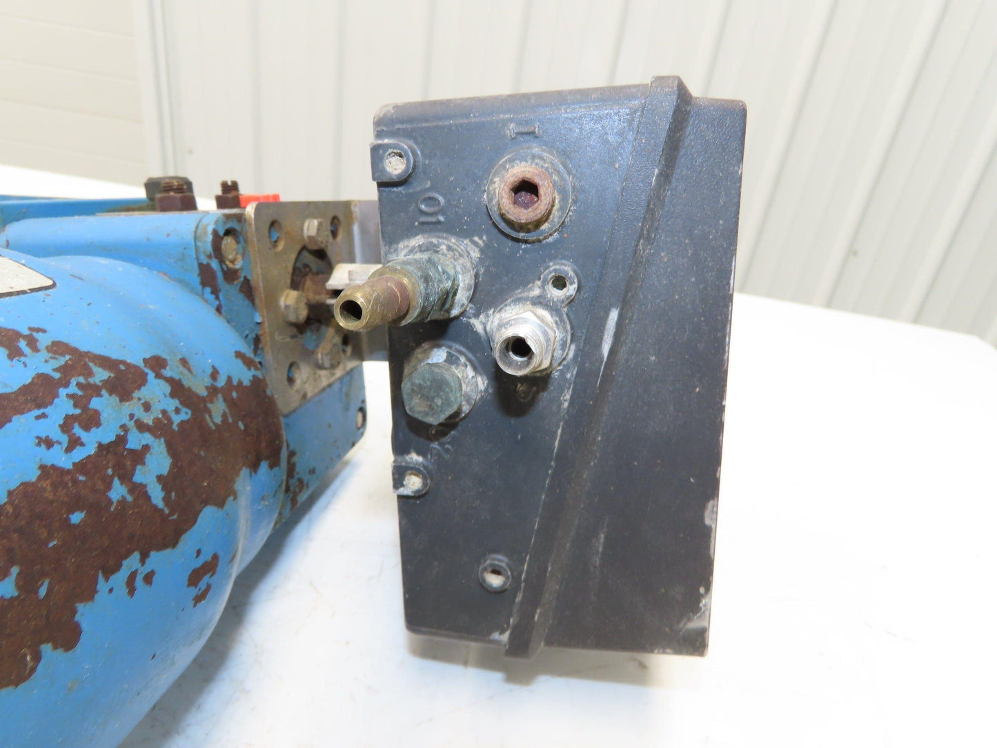 Jamesbury Quadra-Powr II QP1C/M 1.5" Flanged SS Ball Valve Actuator & Positioner