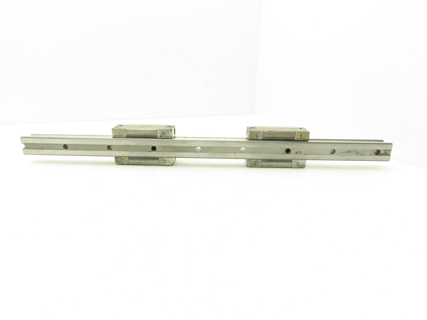 CPC ARC 35 MN SZ V0 Linear Bearing 70mm x 110mm x 48mm Guide Rail 35mm x 26.25"