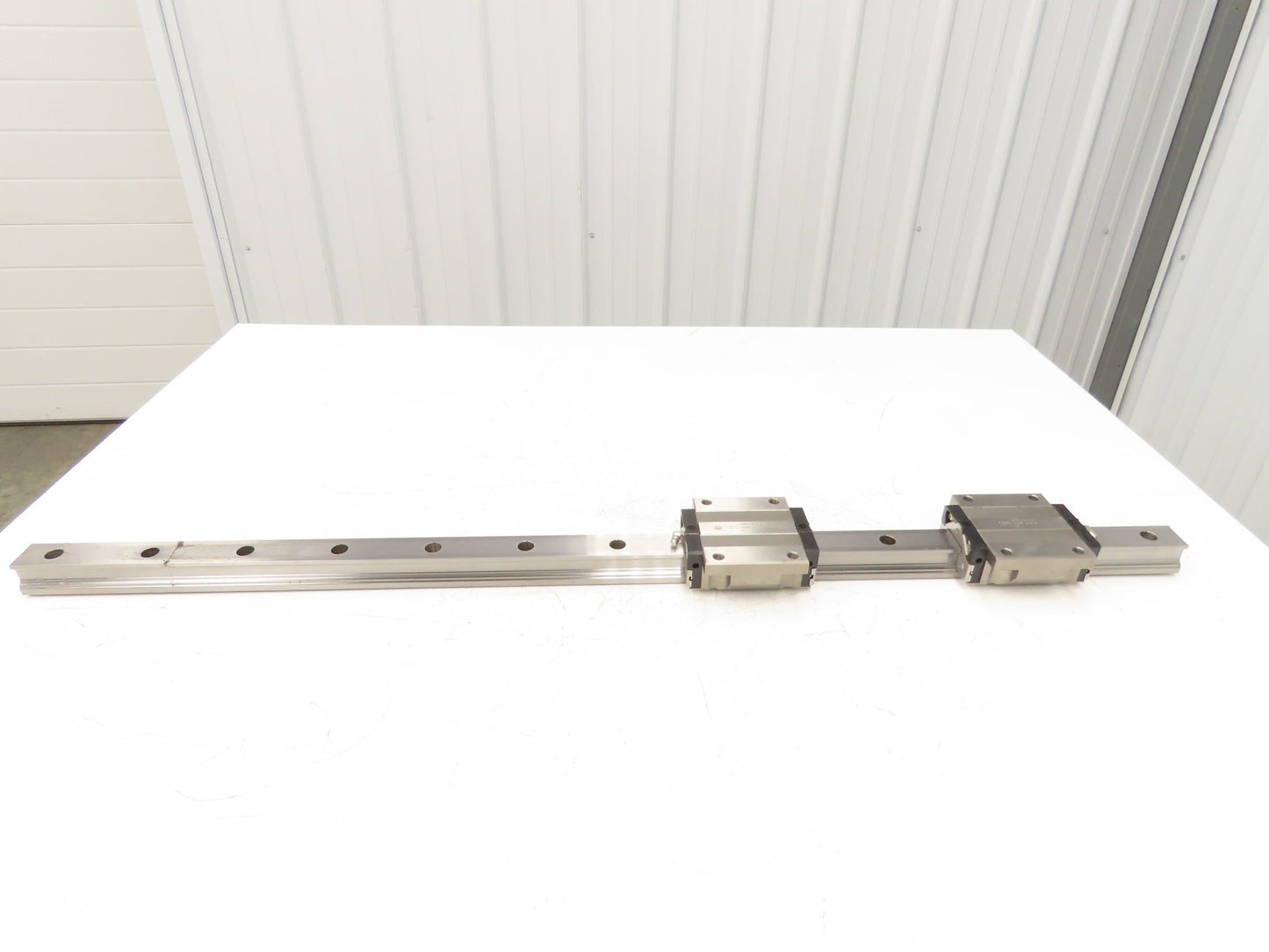 CPC HRC 35 FN Z-B Linear Bearing 70mm x 110mm x 48mm Guide Rail 35mm x 40"