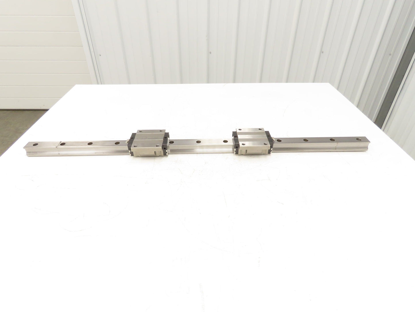 CPC HRC 35 FN Z-B Linear Bearing 70mm x 110mm x 48mm Guide Rail 35mm x 40"