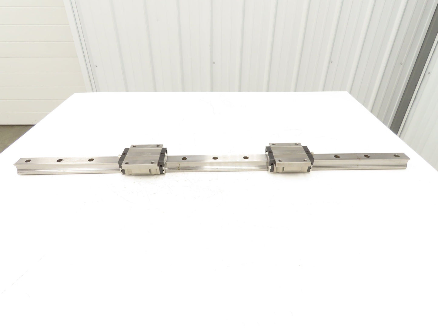 CPC HRC 35 FN Z-B Linear Bearing 70mm x 110mm x 48mm Guide Rail 35mm x 40"