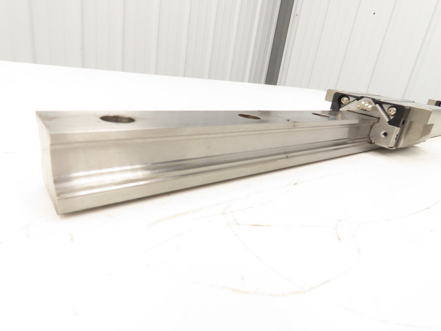 CPC HRC 35 FN Z-B Linear Bearing 70mm x 110mm x 48mm Guide Rail 35mm x 40"