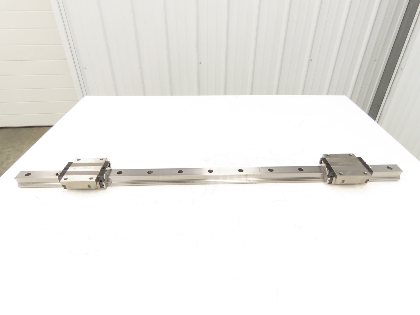 CPC HRC 35 FN Z-B Linear Bearing 70mm x 110mm x 48mm Guide Rail 35mm x 40"