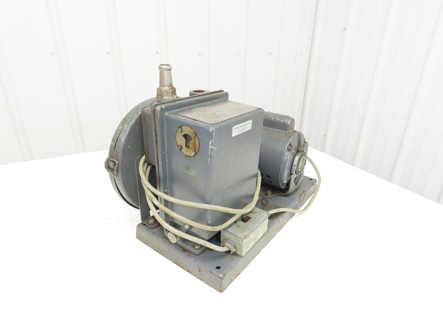 Welch Scientific Duo-Seal Belt Drive Rotary Vacuum Pump 115/230V 1PH