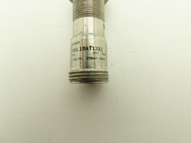 Cutler Hammer E57MAL18AT13B1 Proximity Sensor 18mm Dia 20-135V AC/DC 5mm Range