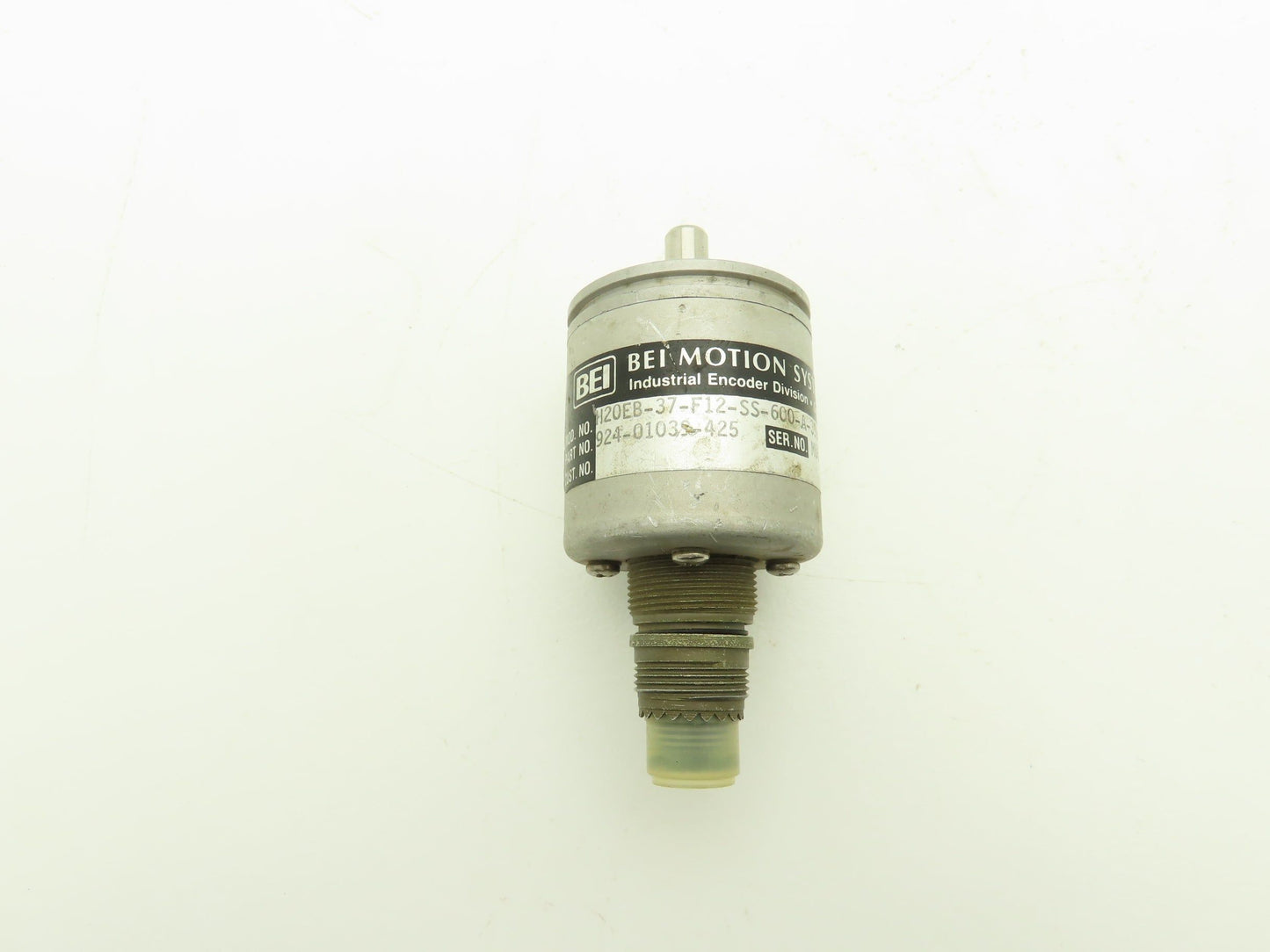 BEI H20EB-37-F12-SS-600-A-3904R-EM16-5V Rotary Encoder 3/8" Shaft 7-Pin 600 Inc