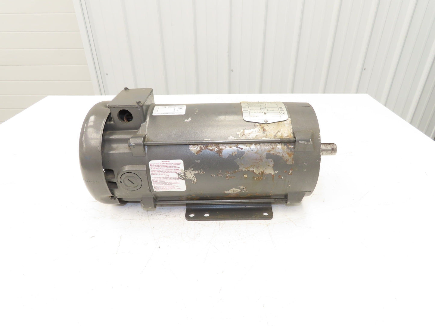 Baldor CDP3575 DC Motor 1.5Hp 7.7A 1750rpm 180VDC 145TC Type 3536P M35P432Z164