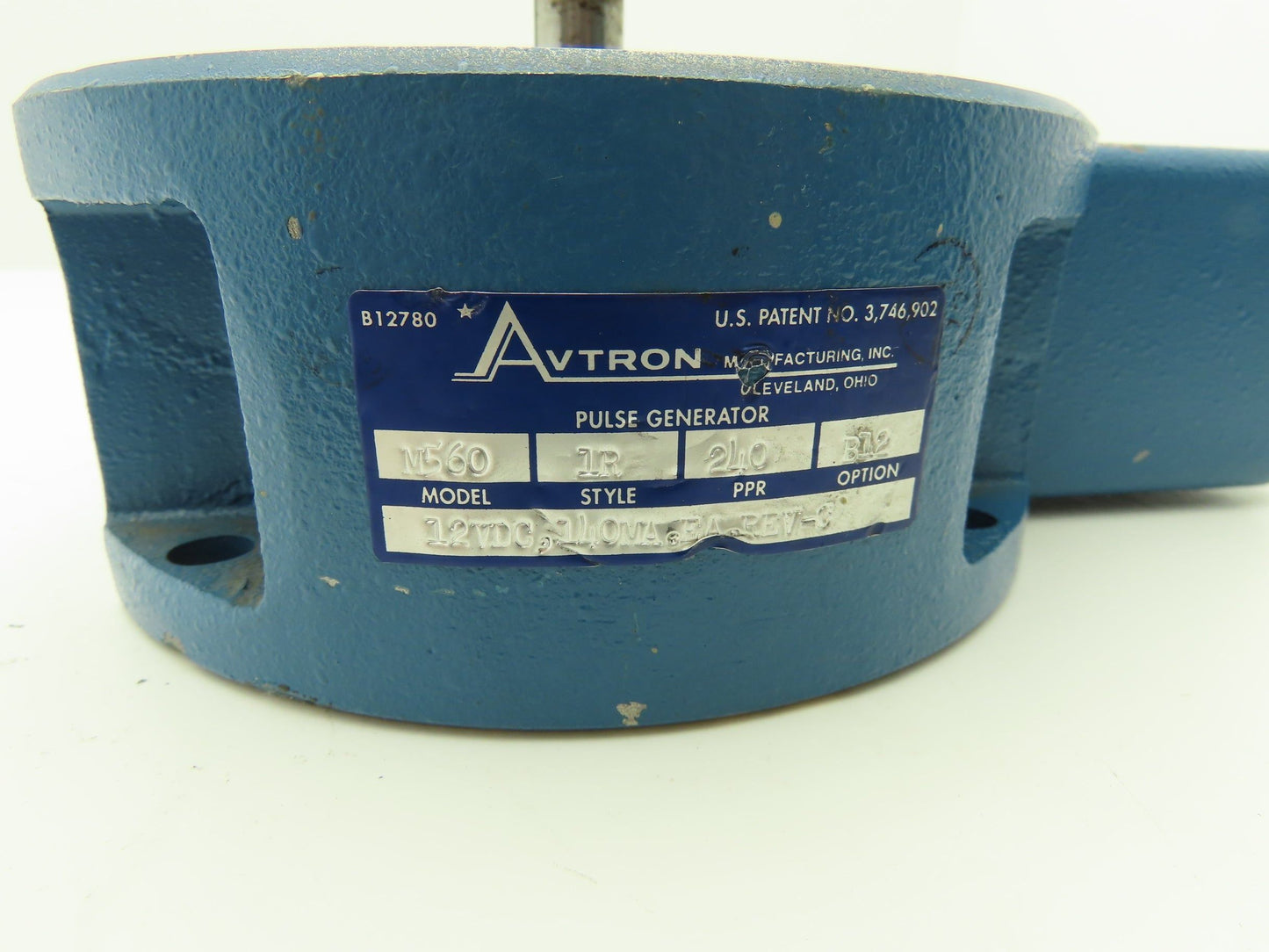 Avtron M560 Style 1R Pulse Generator Tachometer Rotary Encoder 12VDC 240 PPR 56C
