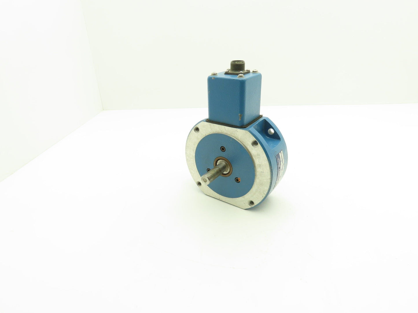 Avtron M560 Style 1R Pulse Generator Tachometer Rotary Encoder 12VDC 240 PPR 56C