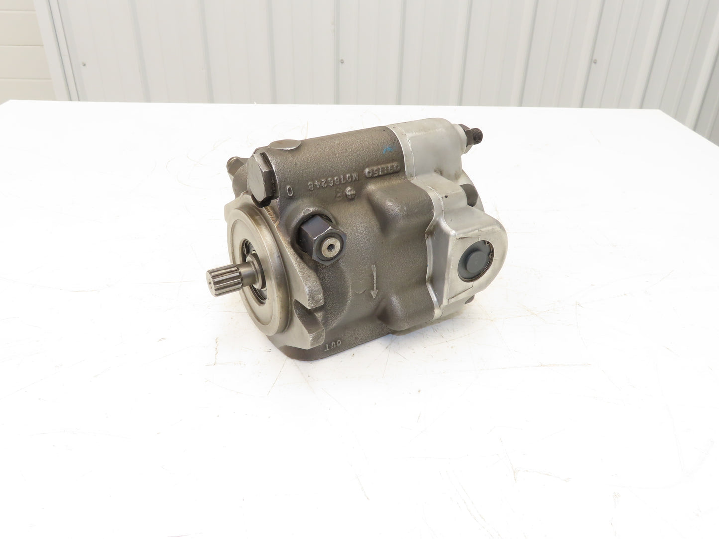 Parker PAVC33BR42W26 Hydraulic Variable Piston Pump 15 GPM 3000 PSI